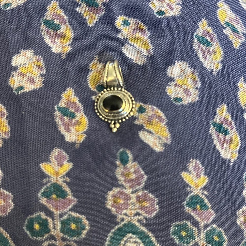 Onyx pendant